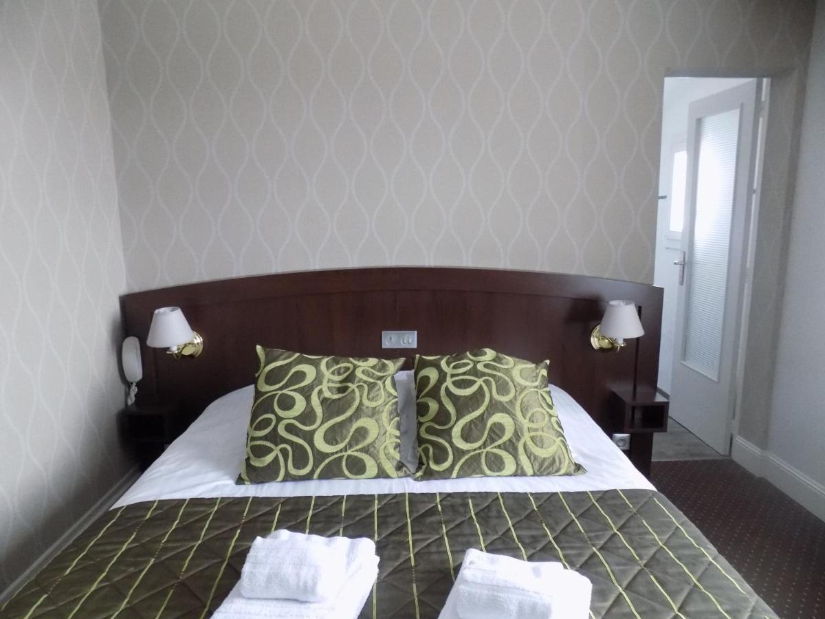Logis Hotel La Breche - Restaurant Berthelot Amboise Dış mekan fotoğraf