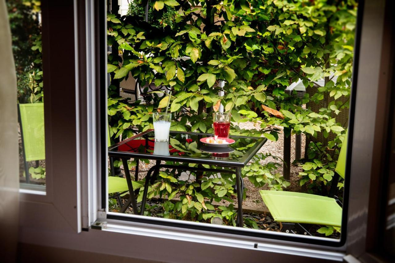Logis Hotel La Breche - Restaurant Berthelot Amboise Dış mekan fotoğraf