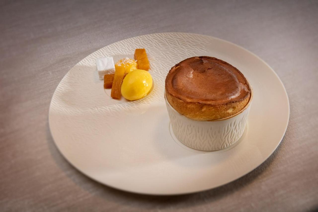 Logis Hotel La Breche - Restaurant Berthelot Amboise Dış mekan fotoğraf
