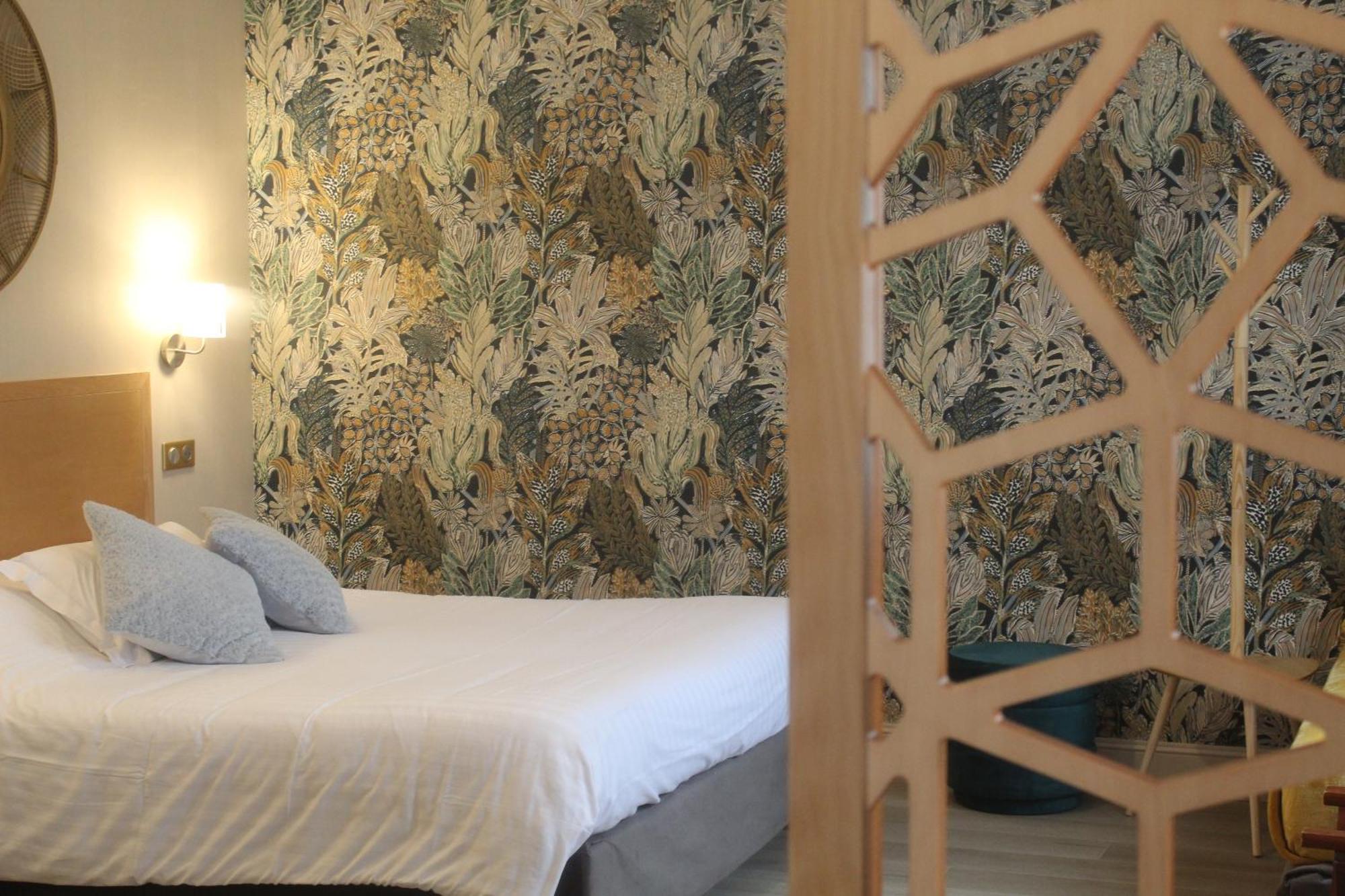 Logis Hotel La Breche - Restaurant Berthelot Amboise Dış mekan fotoğraf