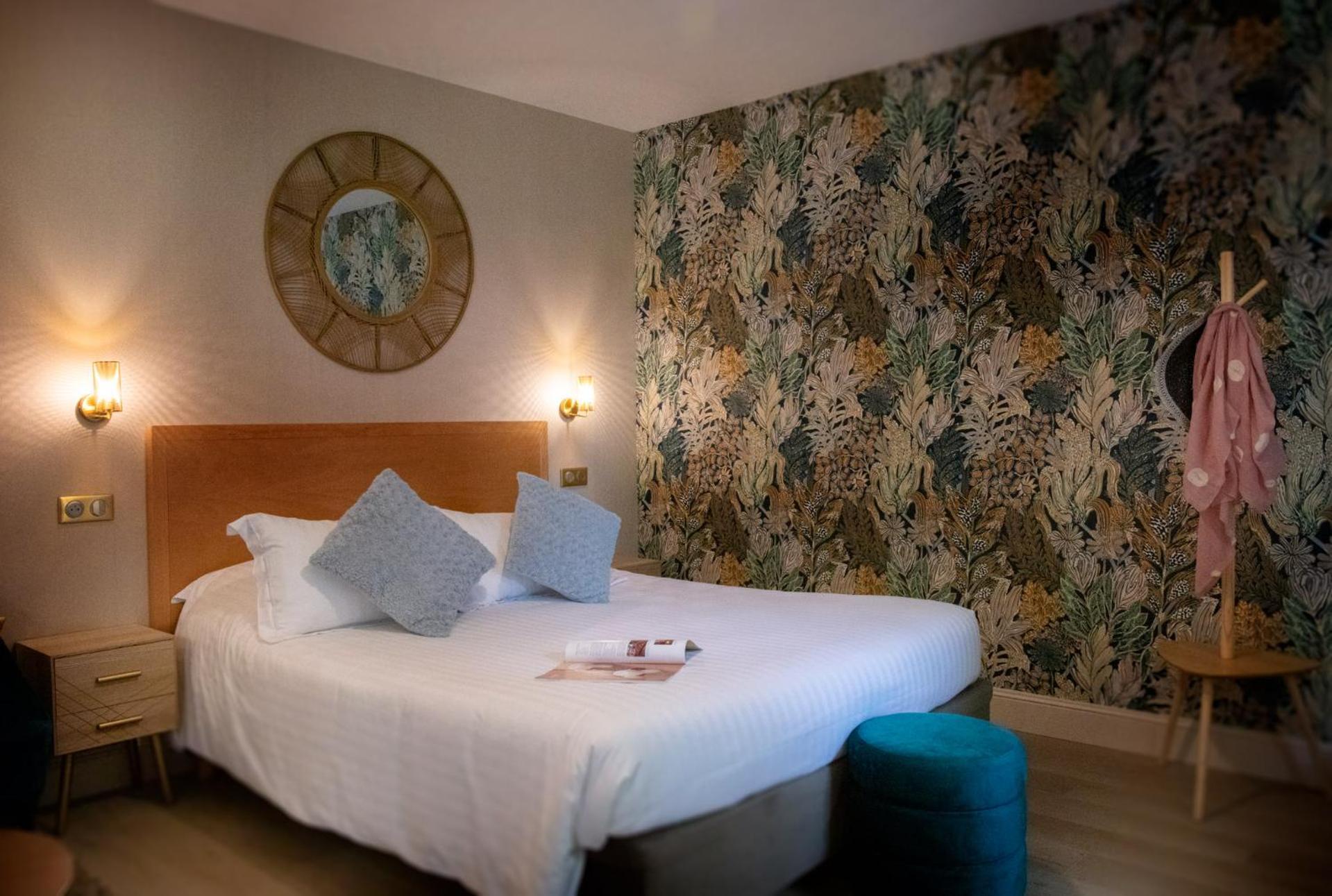 Logis Hotel La Breche - Restaurant Berthelot Amboise Dış mekan fotoğraf