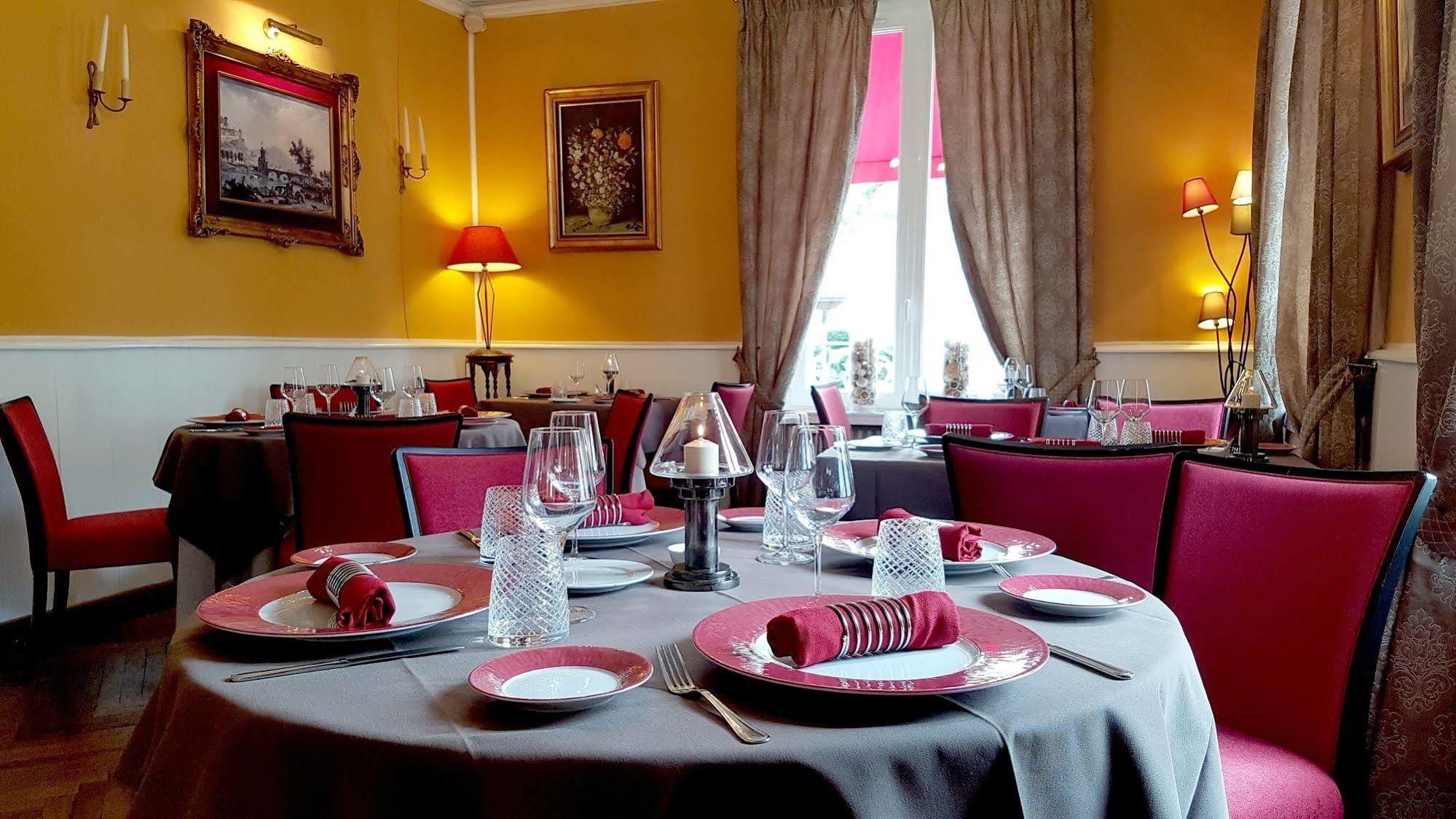 Logis Hotel La Breche - Restaurant Berthelot Amboise Dış mekan fotoğraf